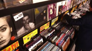 Oba Sebo e Livraria Curitiba - Doe Discos de Vinil LP